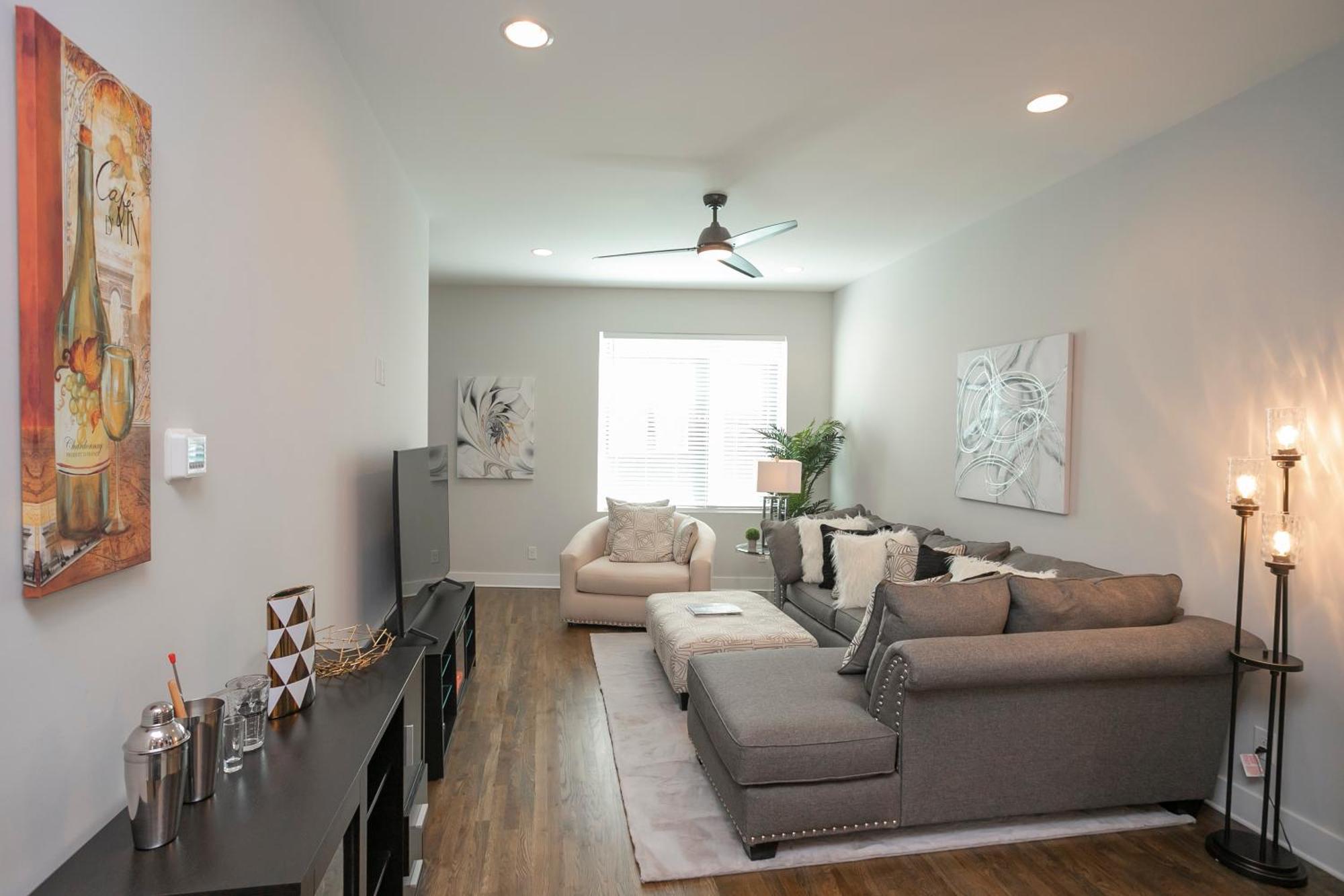 Luxury Townhome Skyline Views Mins To Dt Нашвілл Екстер'єр фото