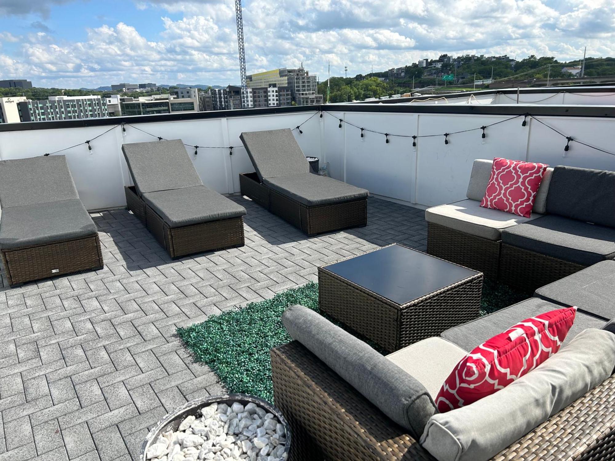 Luxury Townhome Skyline Views Mins To Dt Нашвілл Екстер'єр фото